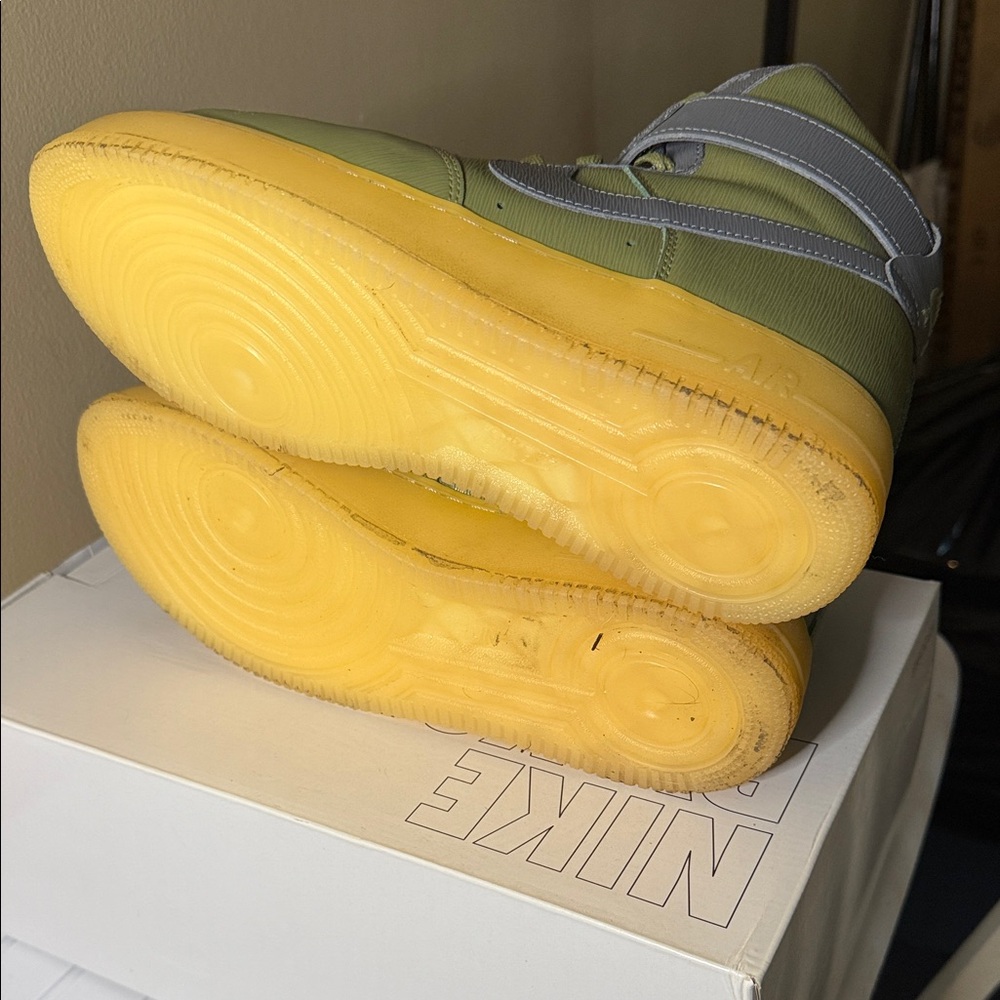 Nike Air Force 1 High Top - Olive Green and Gray - Picture 5 of 5